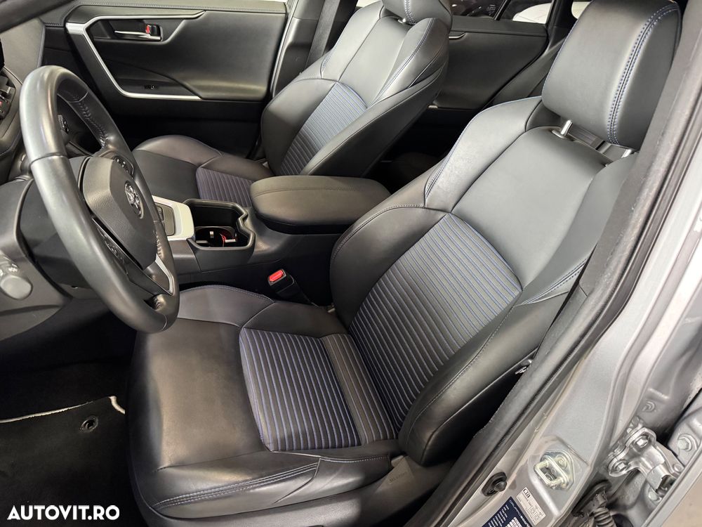 Toyota RAV4 2.5 4x4 Hybrid Black Edition - 11