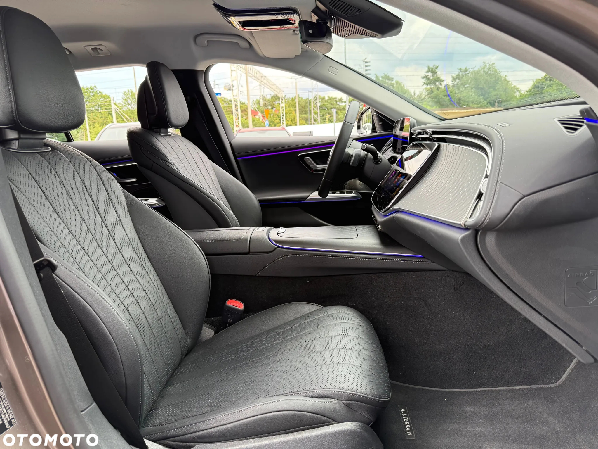 Mercedes-Benz Klasa E 300 de PHEV 4-Matic All-Terrain Avantgarde 9G-Tronic - 18