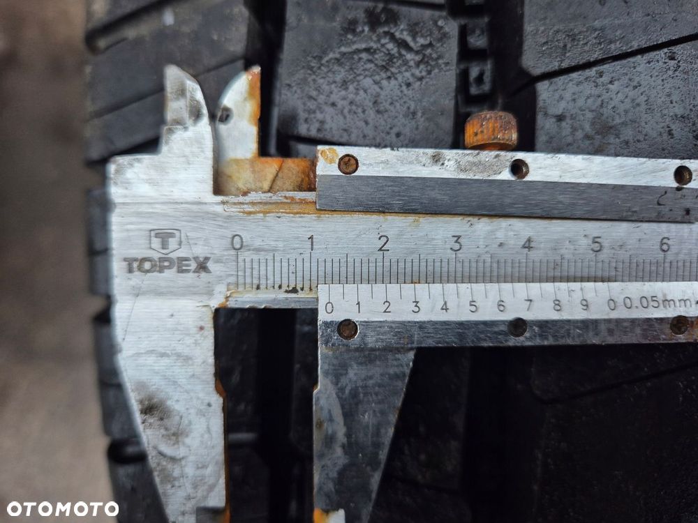 OPONA KOŁO MICHELIN X 245/70 R 17,5 13mm - 5