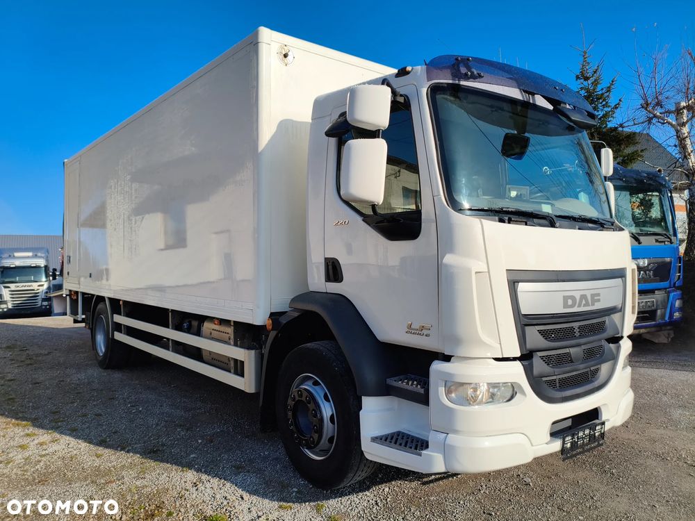 DAF DAF LF 250 / FA 290 / Izoterma / Winda / Holandia / Przebieg 241000 km /18 palet - 2