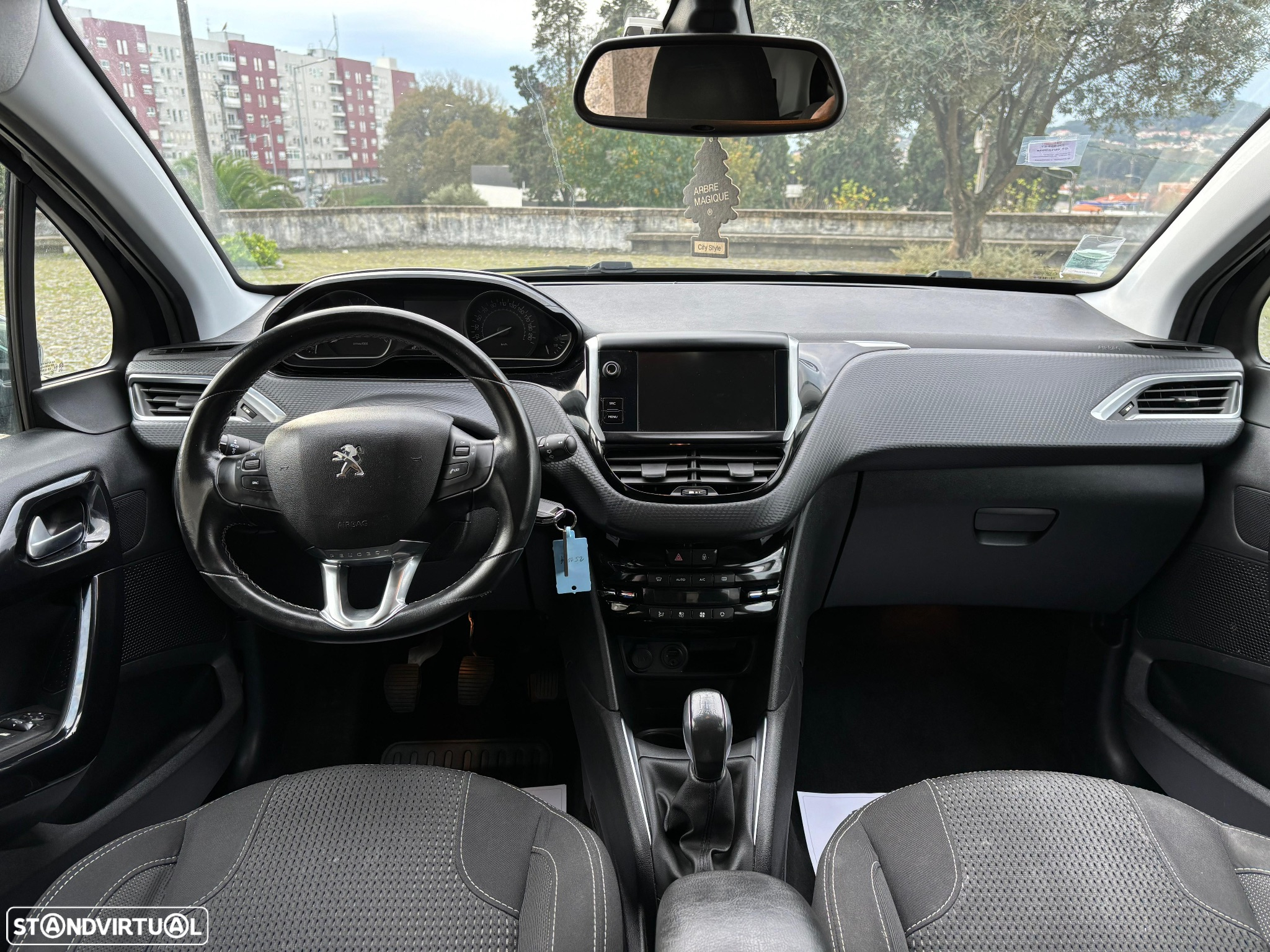 Peugeot 208 PureTech 110 Stop & Start Allure - 18