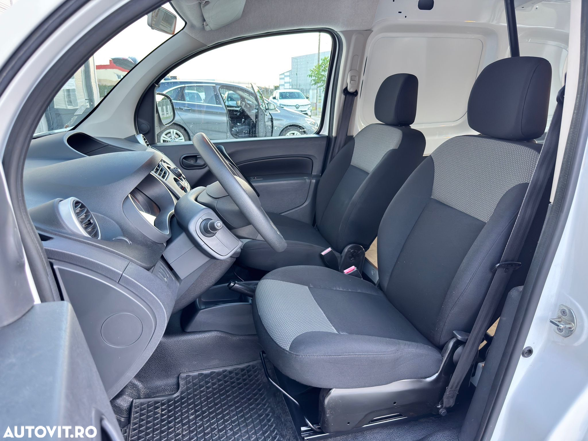 Renault Kangoo Maxi ZE E. 33 (mit Batterie) - 26