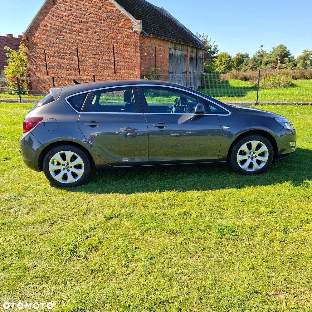 Opel Astra 1.4 Turbo Cosmo - 9