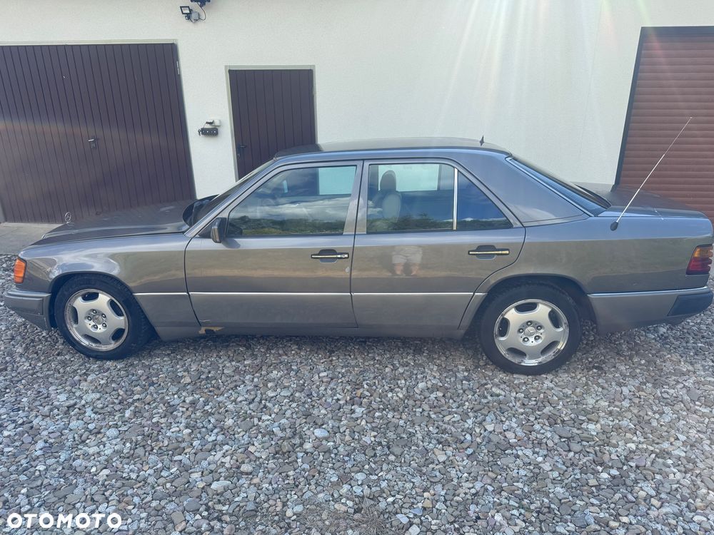 Mercedes-Benz W124 (1984-1993) - 10