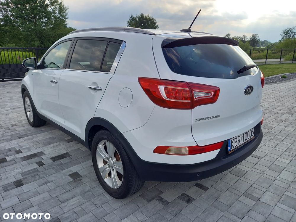 Kia Sportage 2.0 CRDI 4WD Automatik Dream-Team Edition - 9