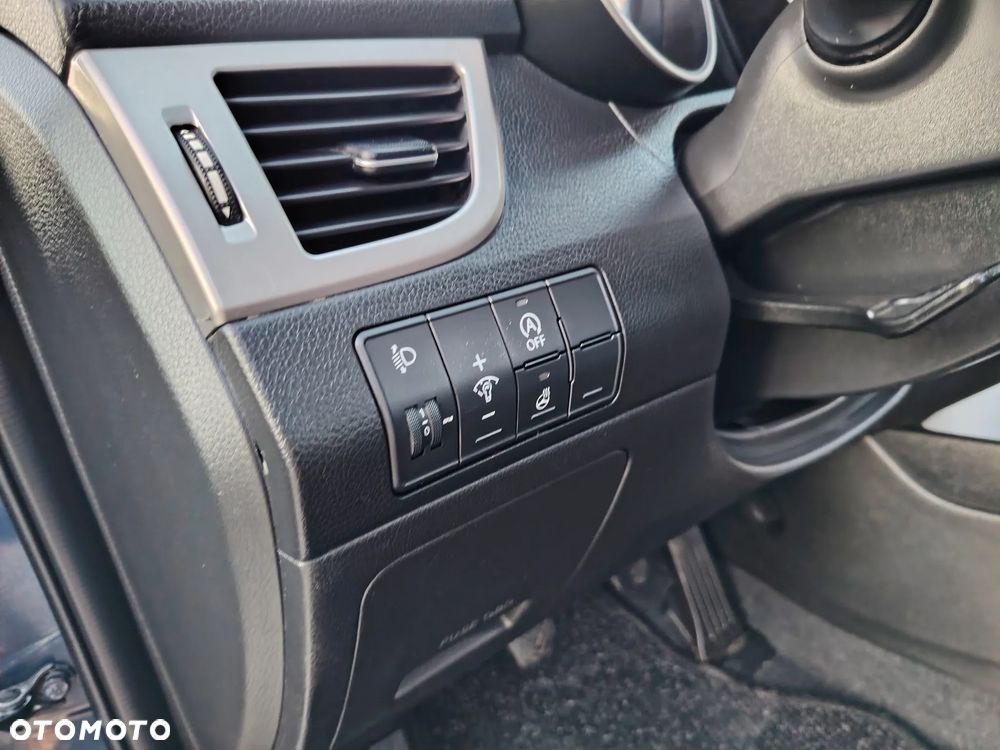 Hyundai i30 1.4 Select - 17