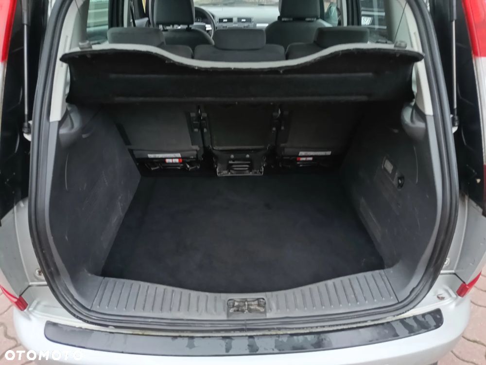 Ford Focus C-Max - 22