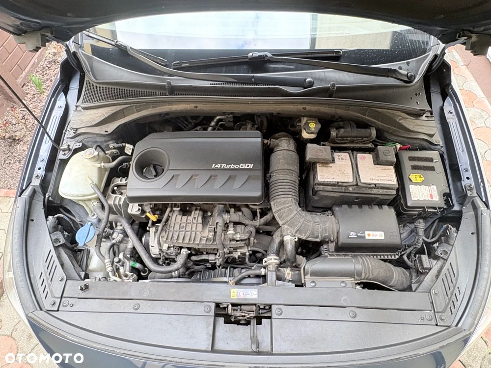 Hyundai i30 1.4 T-GDI DCT Premium - 23