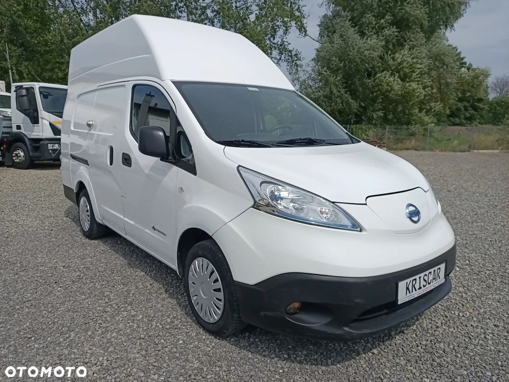 Nissan ENV 200 Maxi - 3