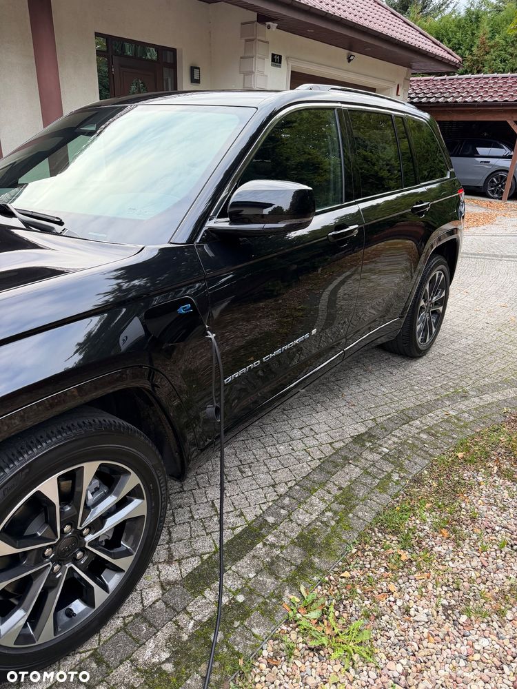 Jeep Grand Cherokee - 17