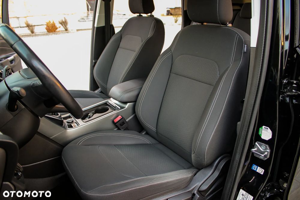 Ford Kuga 1.5 EcoBoost 2x4 Titanium - 30