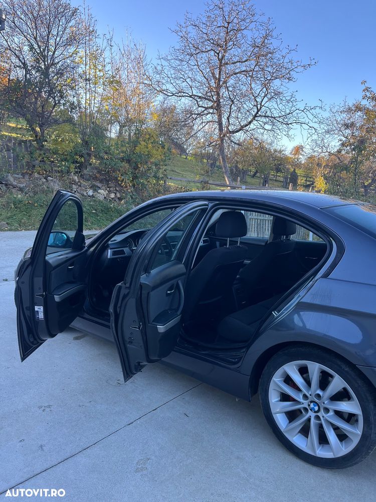 BMW Seria 3 320d - 9