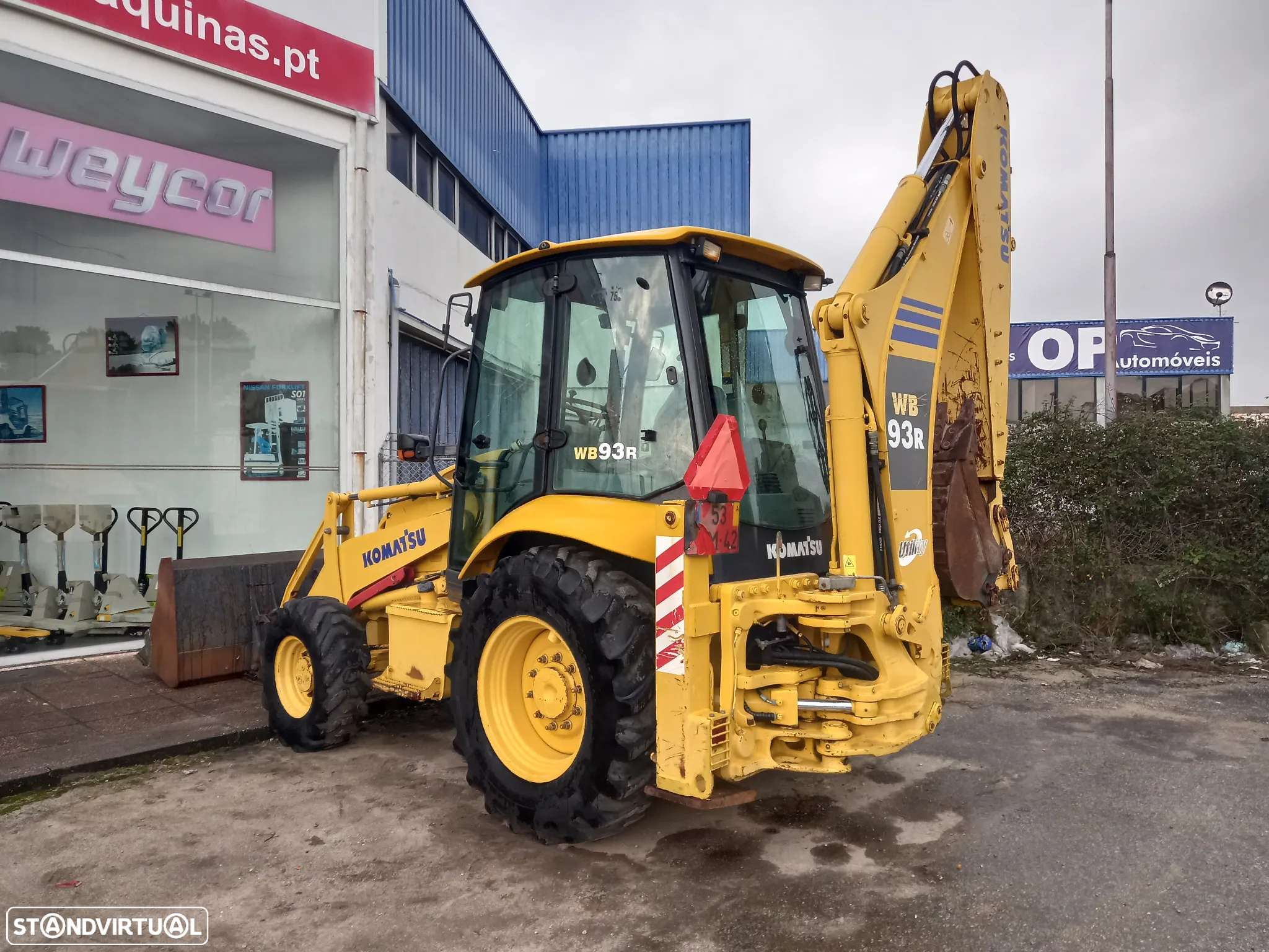 Komatsu WB93R - 2