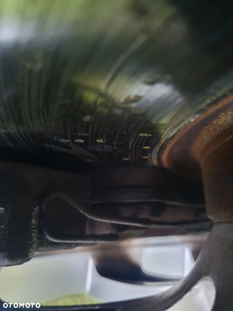 Volkswagen Passat - 21