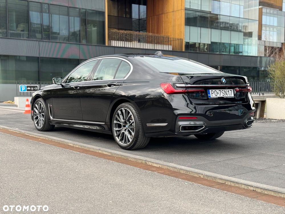 BMW Seria 7 730d xDrive mHEV - 5