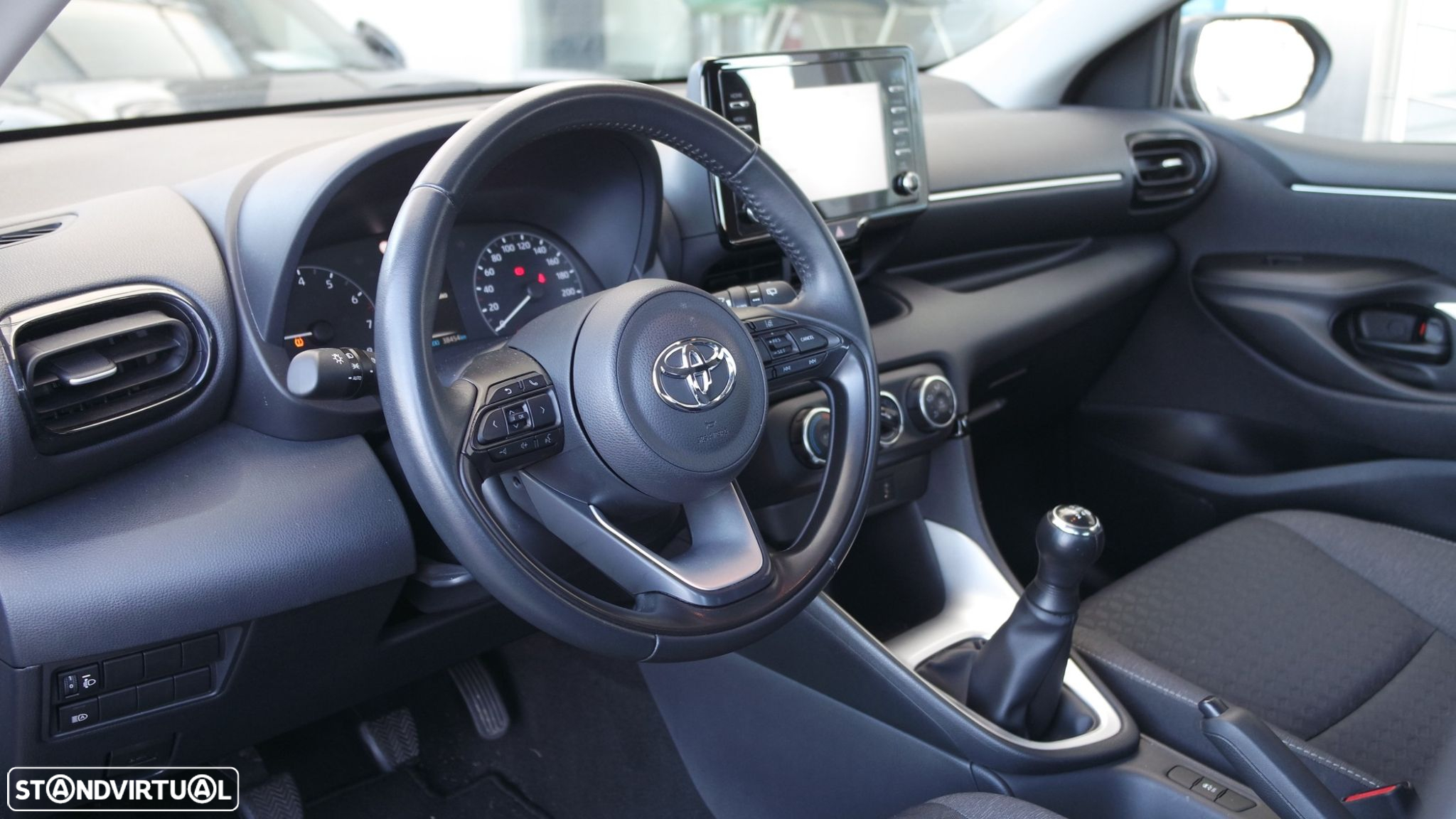 Toyota Yaris 1.0 VVT-i Comfort Plus - 11