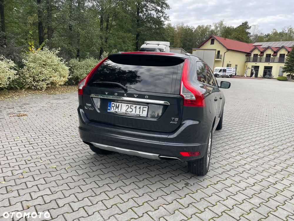 Volvo XC 60 - 8
