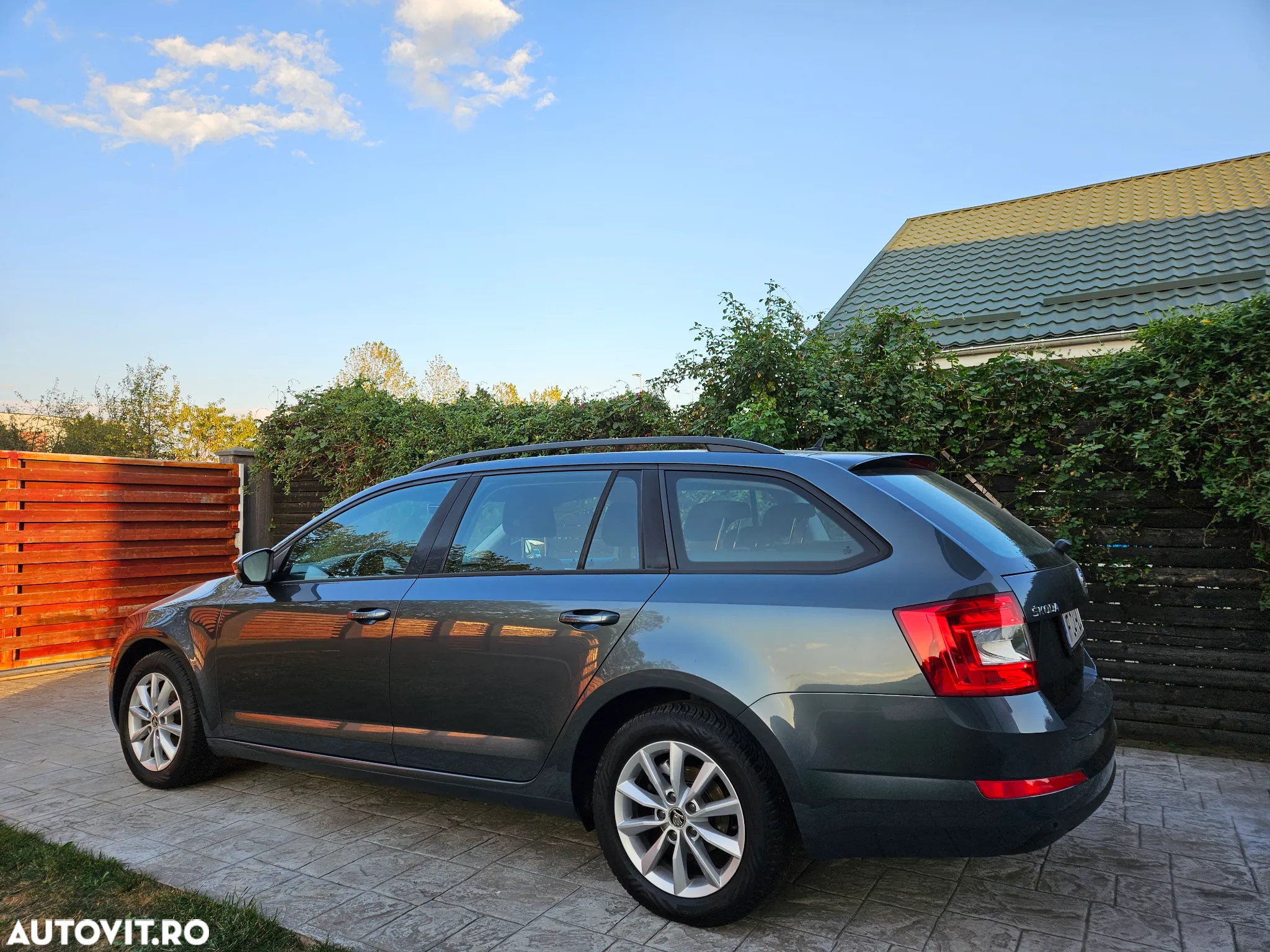 Skoda Octavia 1.6 TDI Ambition - 5