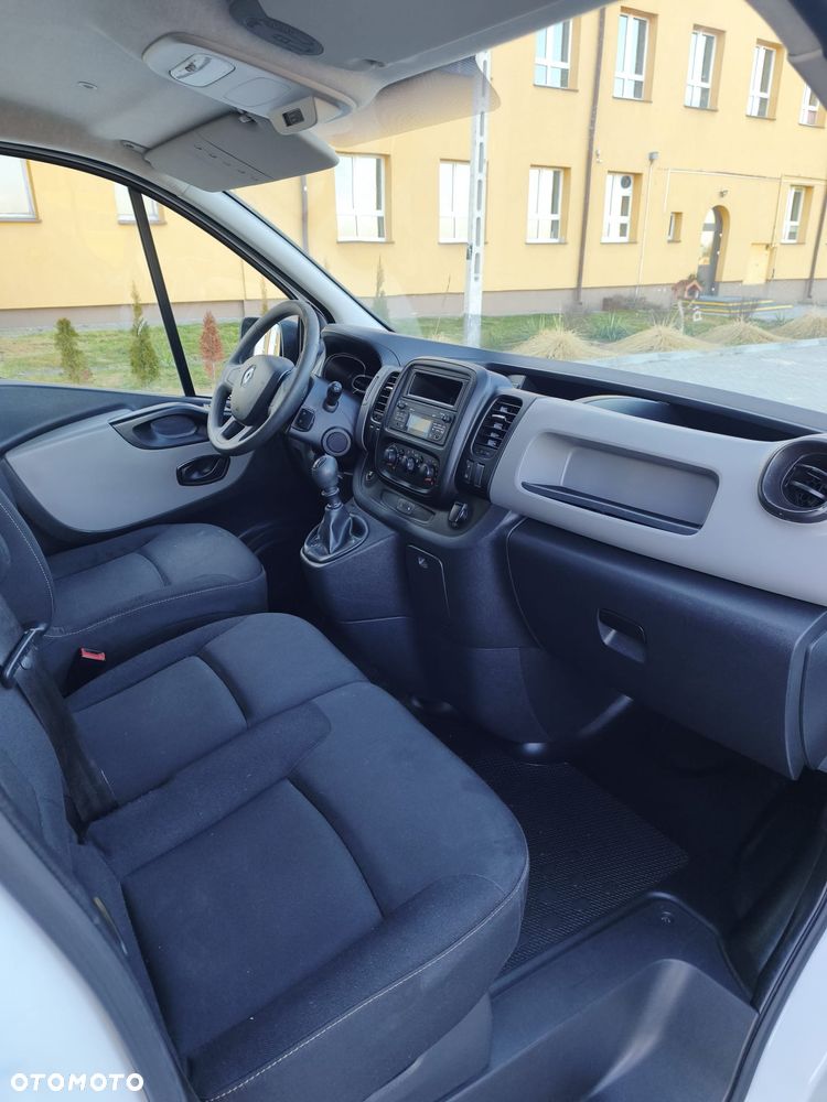 Renault Trafic - 11