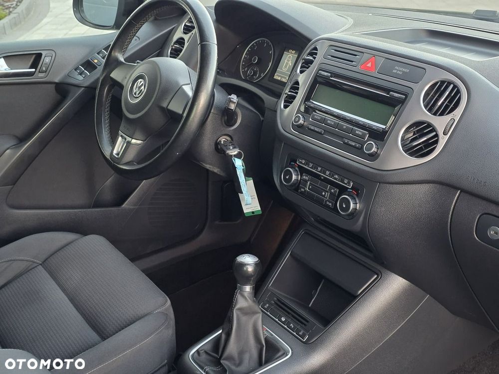 Volkswagen Tiguan - 19