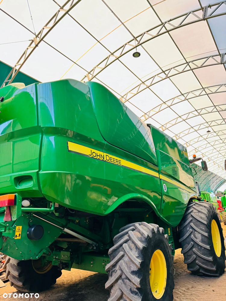 John Deere S660i - 11