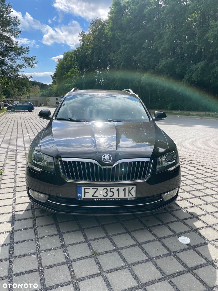 Skoda Superb 2.0 TDI Ambition - 8