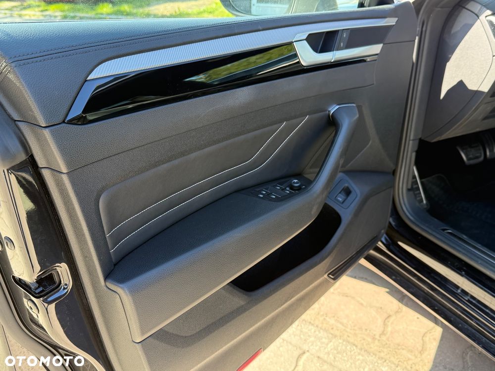 Volkswagen Arteon 2.0 TSI DSG R-Line - 32