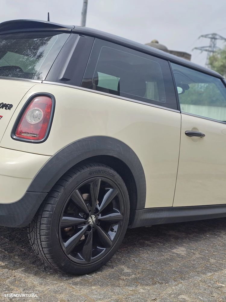MINI 3 Portas - 4