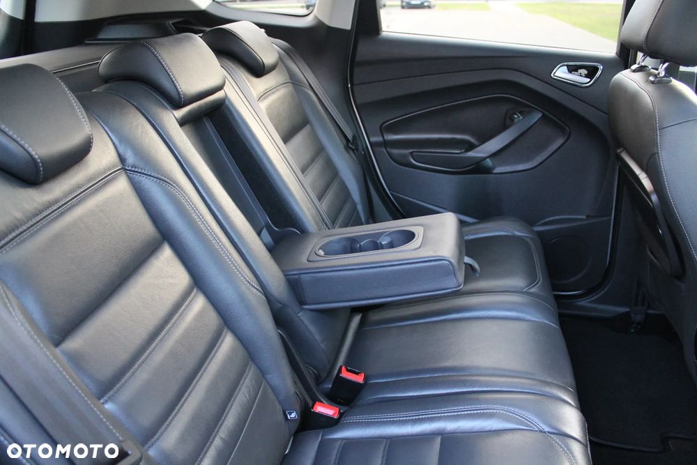 Ford Kuga - 27