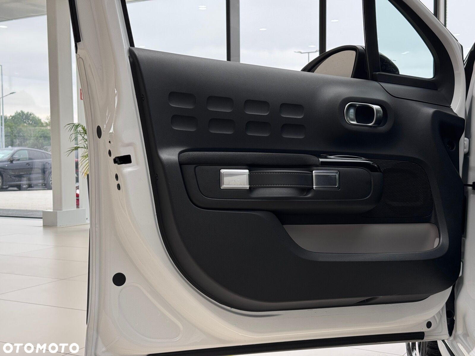 Citroën C3 1.2 PureTech Shine - 12