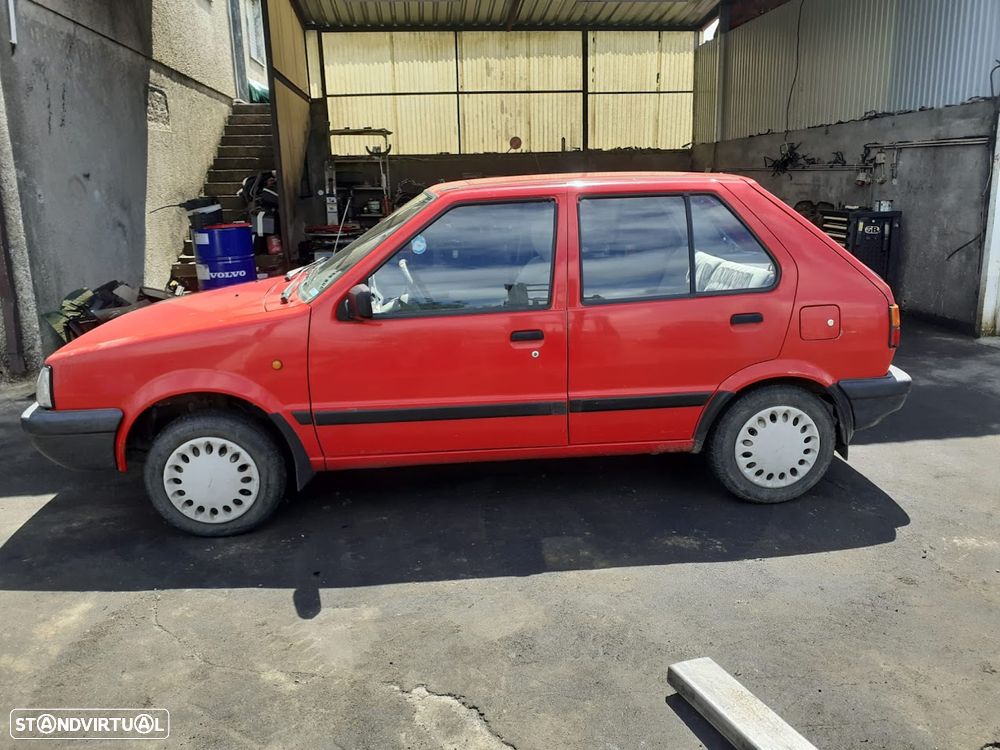Nissan Micra para peças - 1