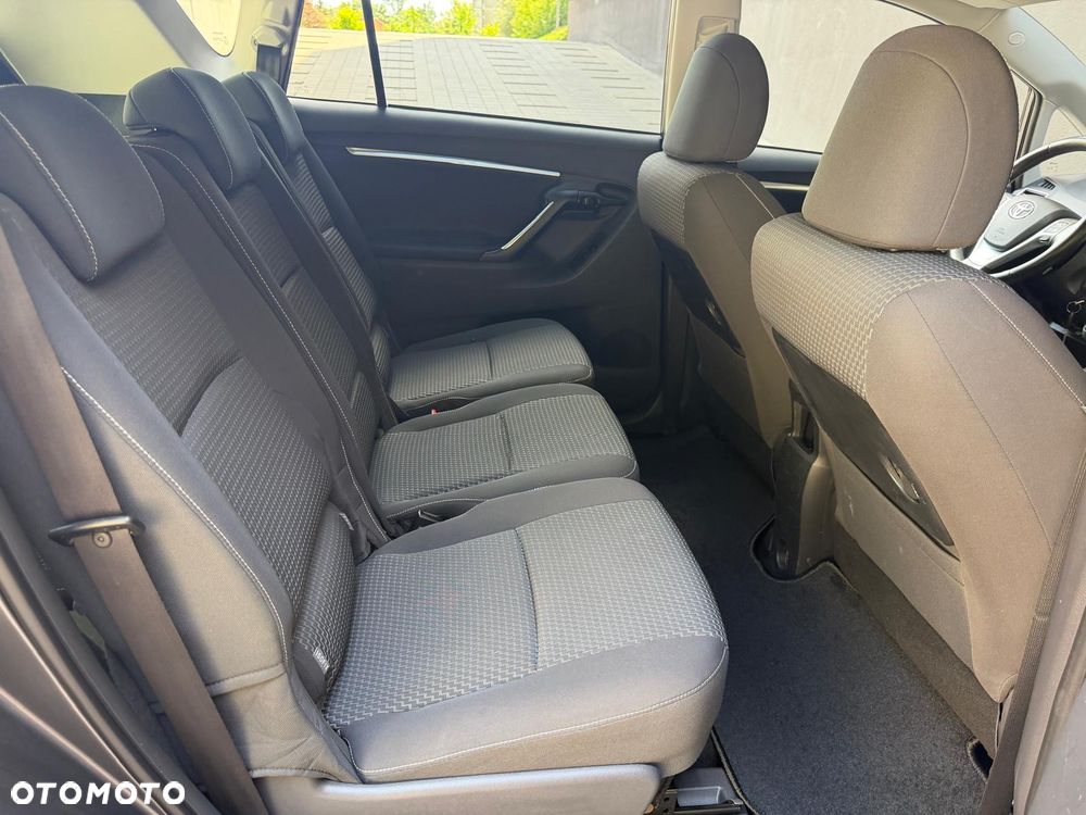 Toyota Verso 1.8 7-Sitzer Comfort - 24