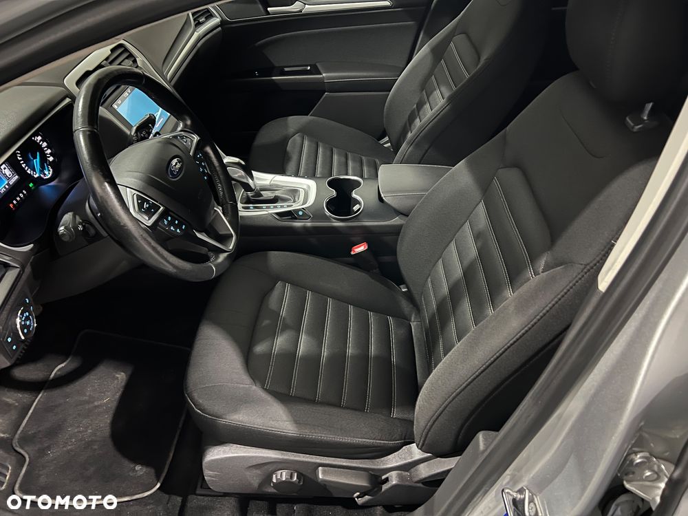 Ford Mondeo - 13