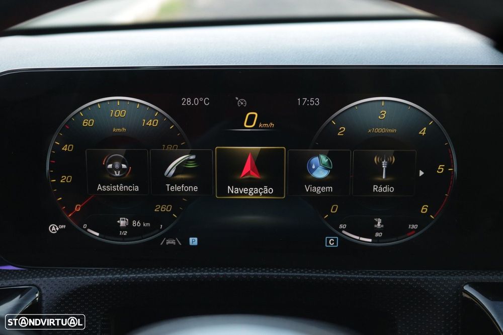 Mercedes-Benz A 180 d AMG Line - 48