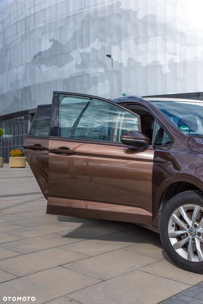 Volkswagen Touran - 5