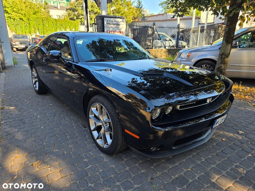 Dodge Challenger 3.6 SXT Plus - 3