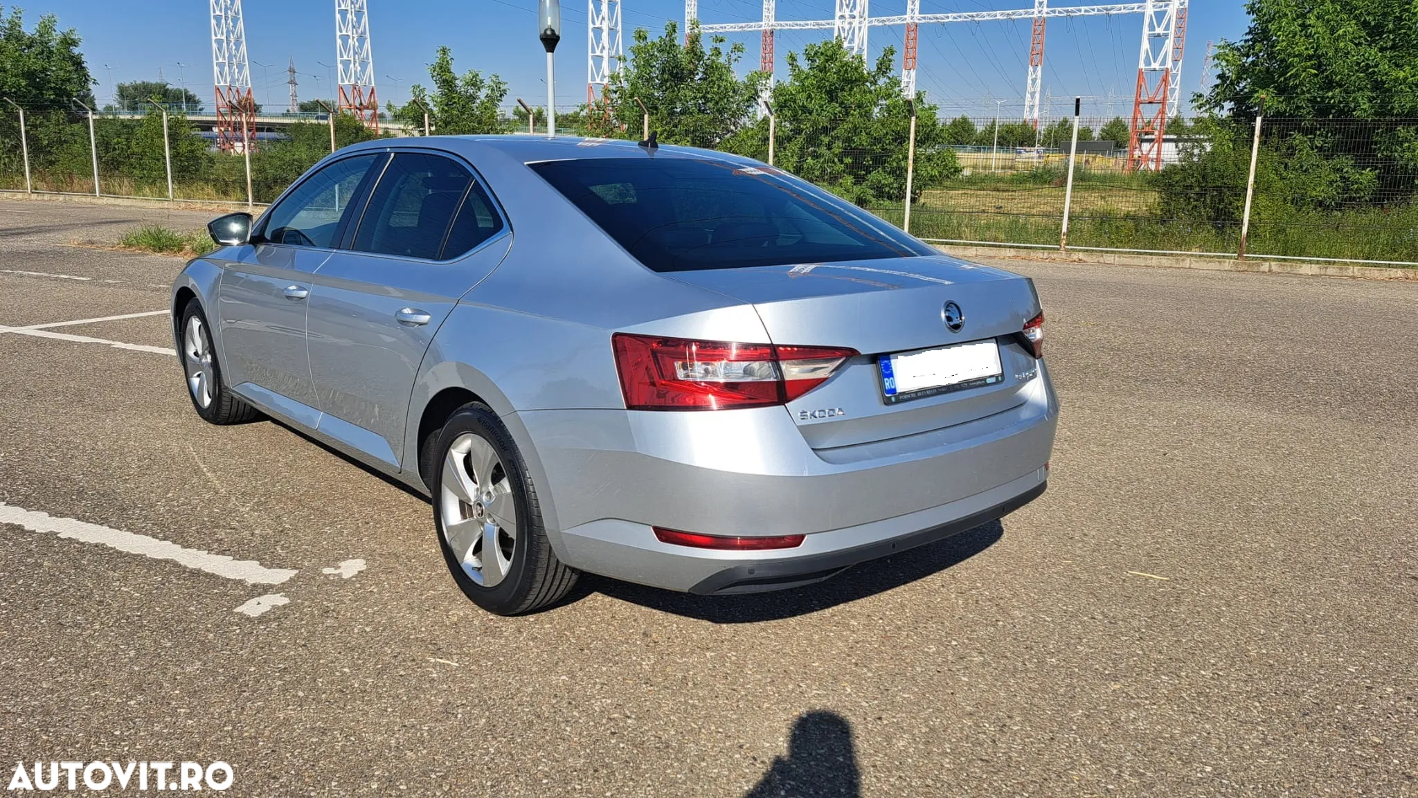 Skoda Superb 2.0 TDI DSG Ambition - 6