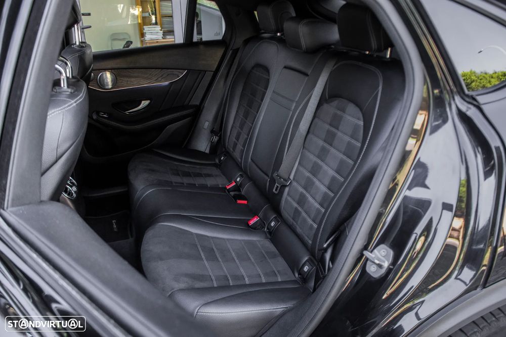 Mercedes-Benz GLC 300 d 4Matic 9G-TRONIC AMG Line - 26