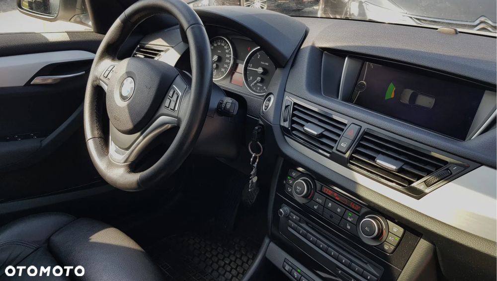 BMW X1 xDrive20d Sport Line - 31