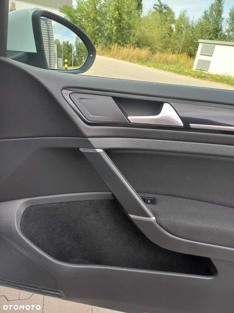 Volkswagen Golf Variant - 38