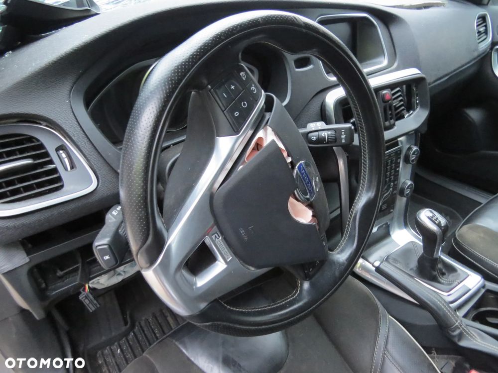 VOLVO V40 II 2.0 D2 D4204T8 LAKIER 714-16 NA CZĘŚCI - 13
