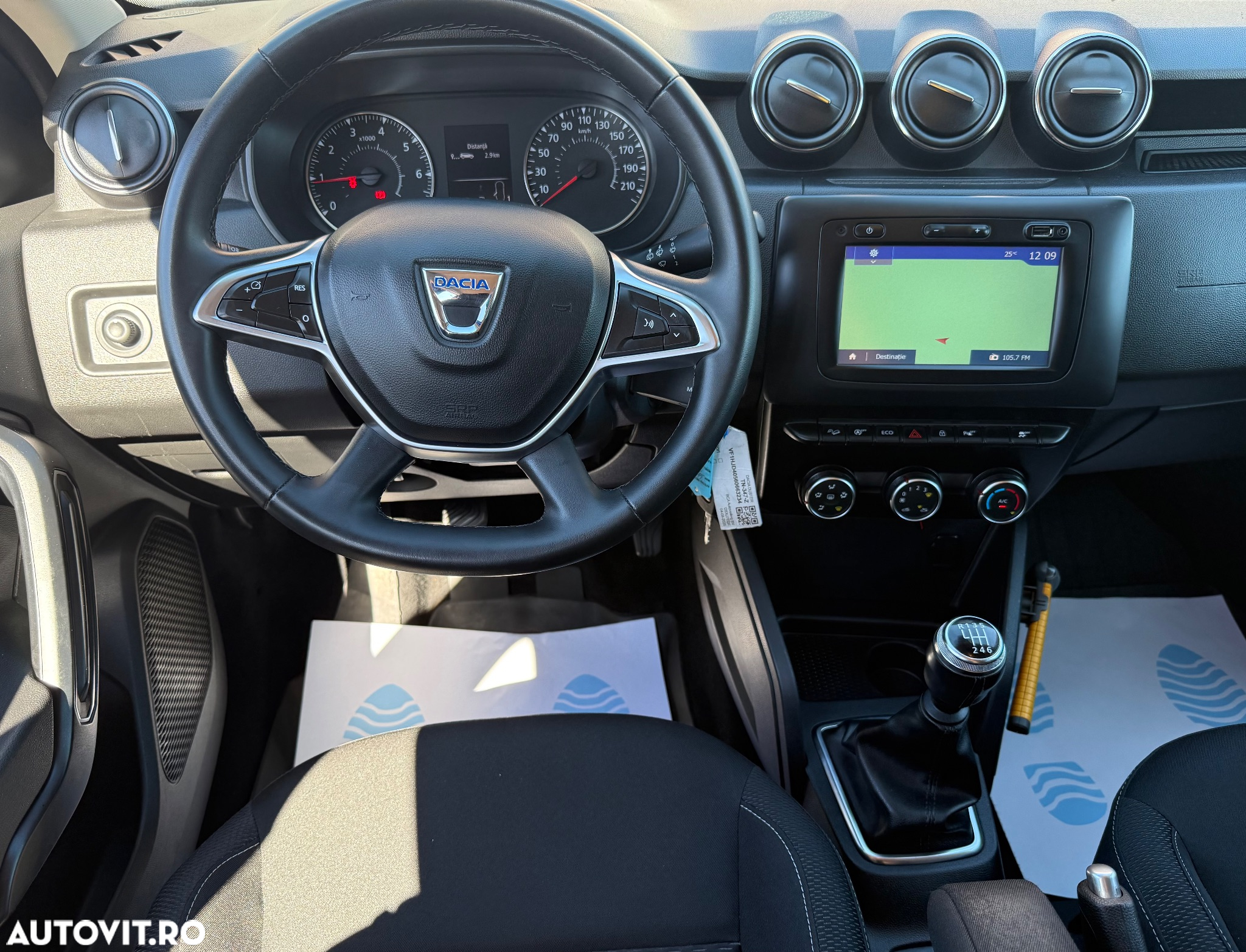 Dacia Duster TCe 125 4x4 Laureate - 16