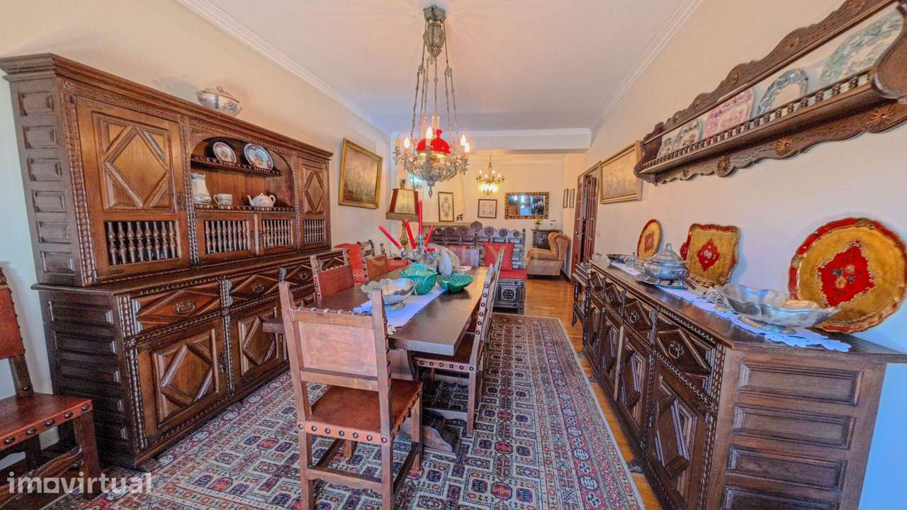 Apartamento Espaçoso em Viseu com 6 Quartos e Garagem - Grande imagem: 3/16