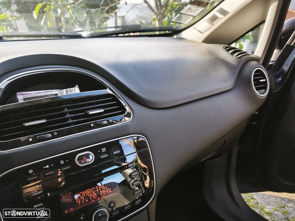 Fiat Punto 1.2 Lounge S&S - 9