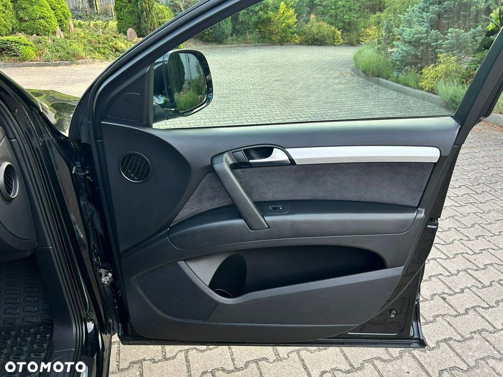 Audi Q7 - 32