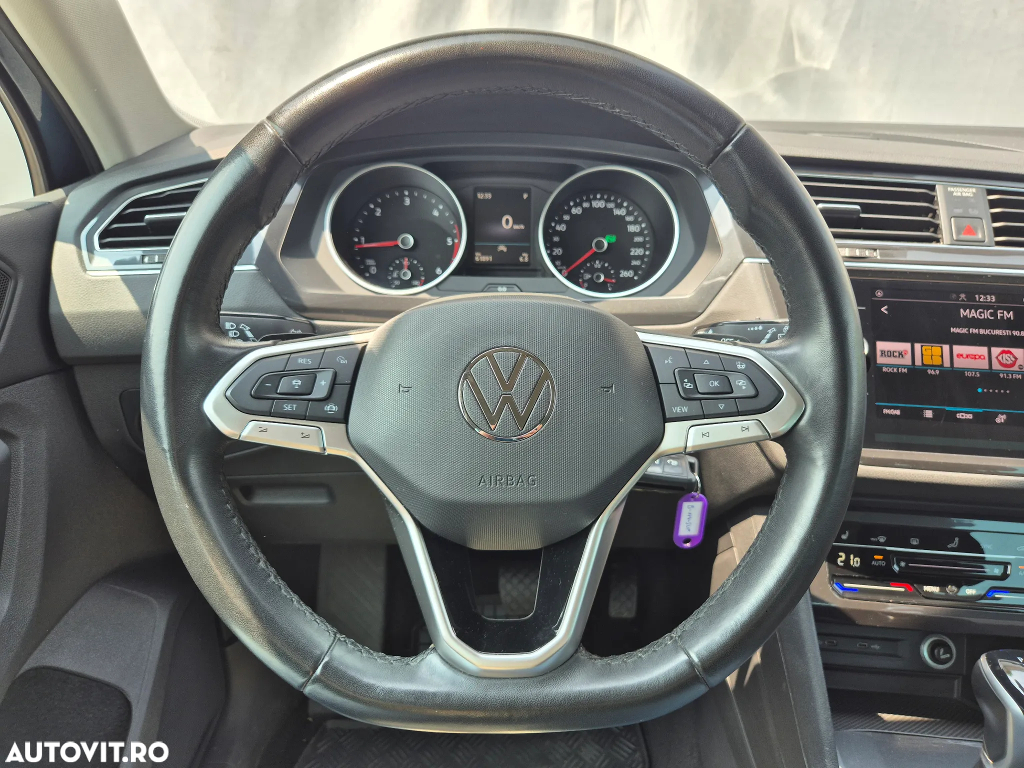 Volkswagen Tiguan - 14