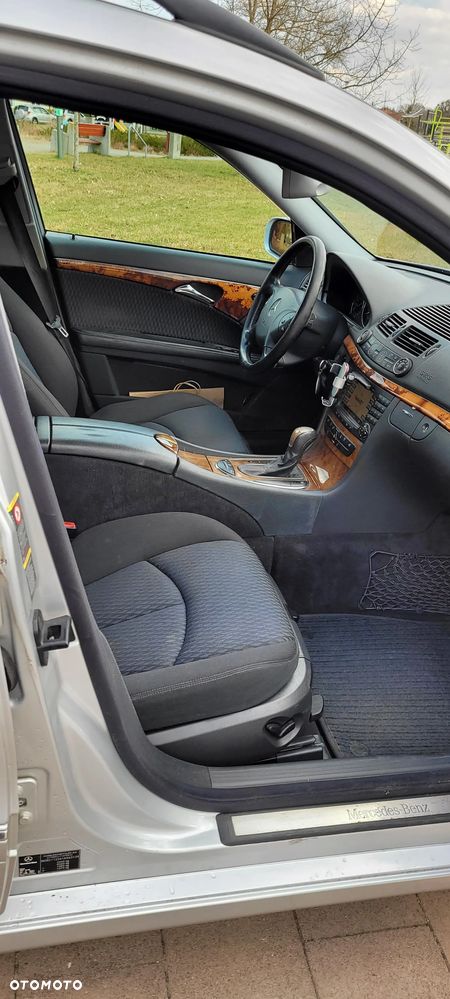 Mercedes-Benz Klasa E 320 CDI T Elegance - 11
