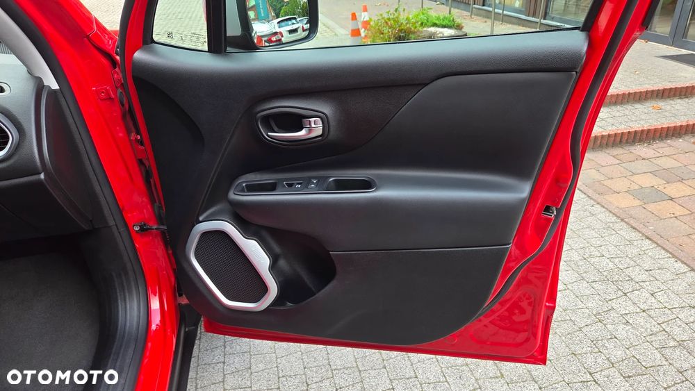 Jeep Renegade 1.4 MultiAir Limited - 26
