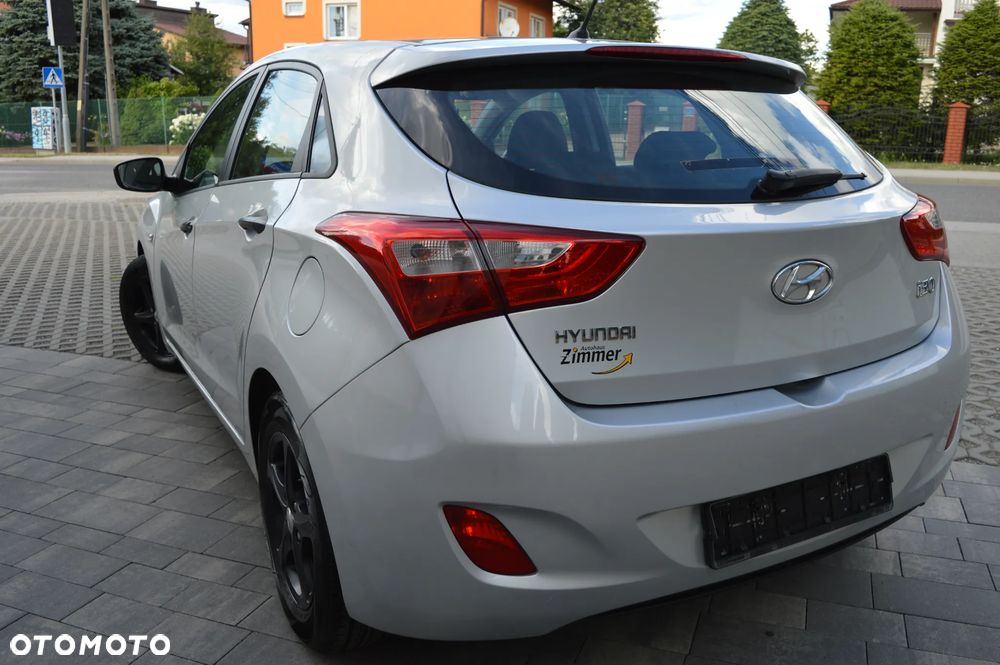 Hyundai i30 1.4 Trend - 19