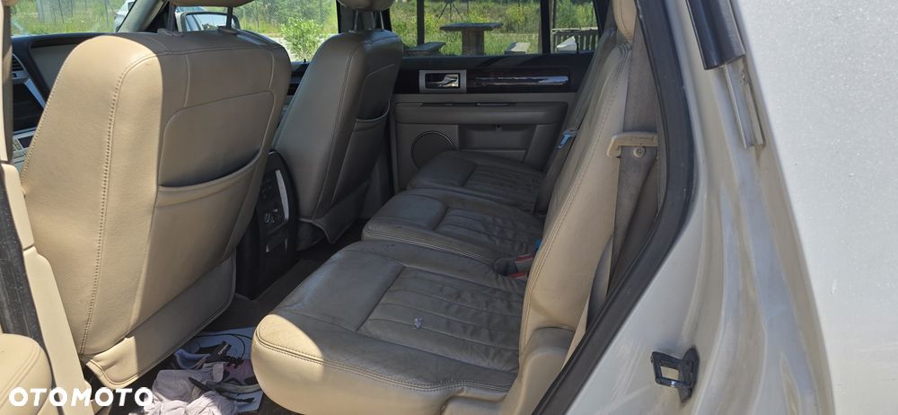 Lincoln Navigator - 4
